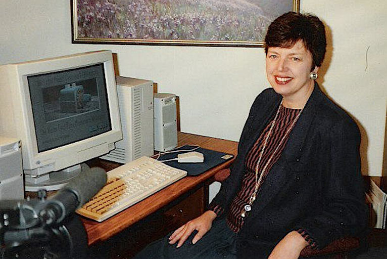 Julie Nolan